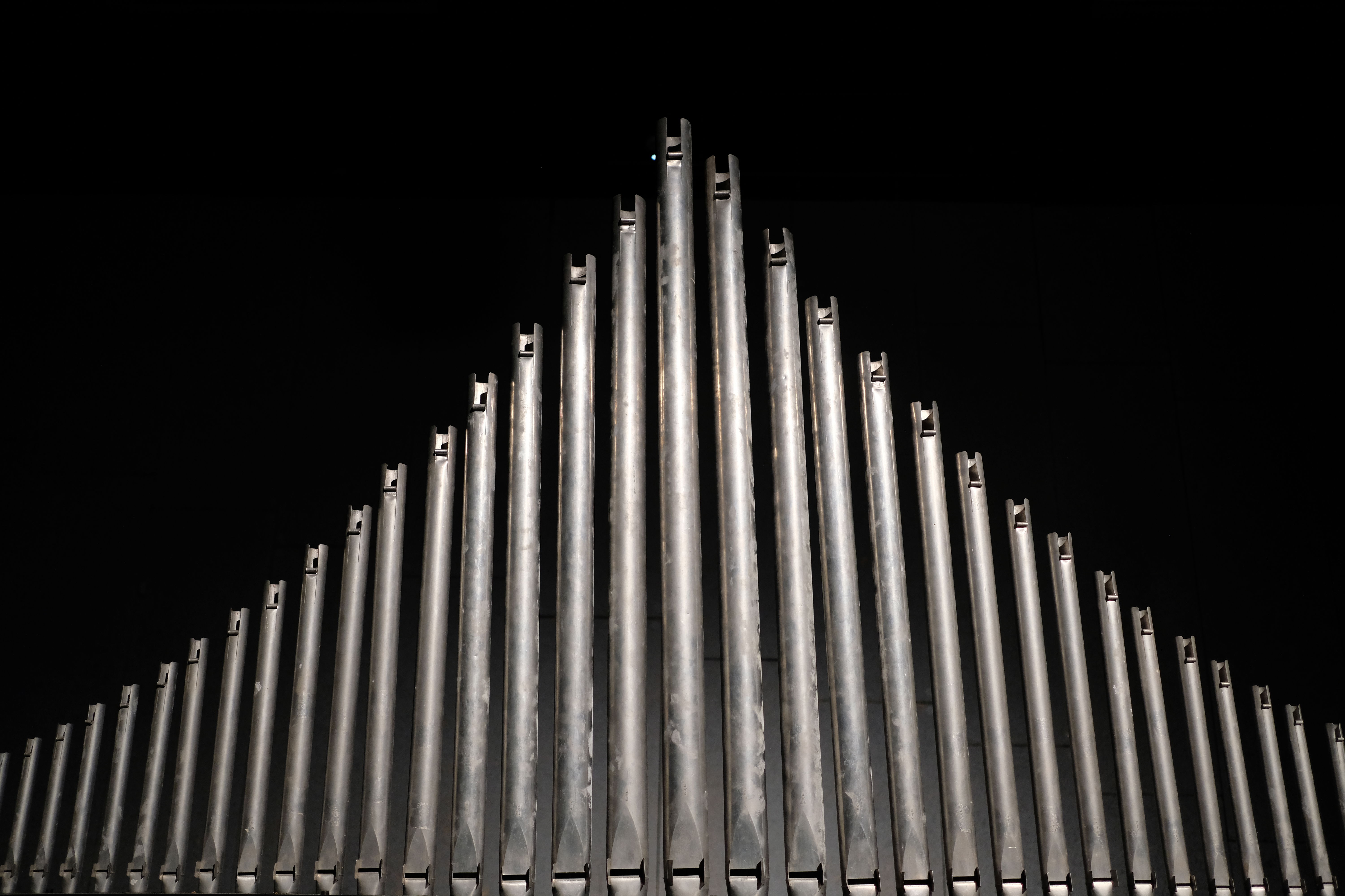 Promo van Maxime Denuc - Elevations (+ Kris Verdonck), in opdracht van Maxime Denuc