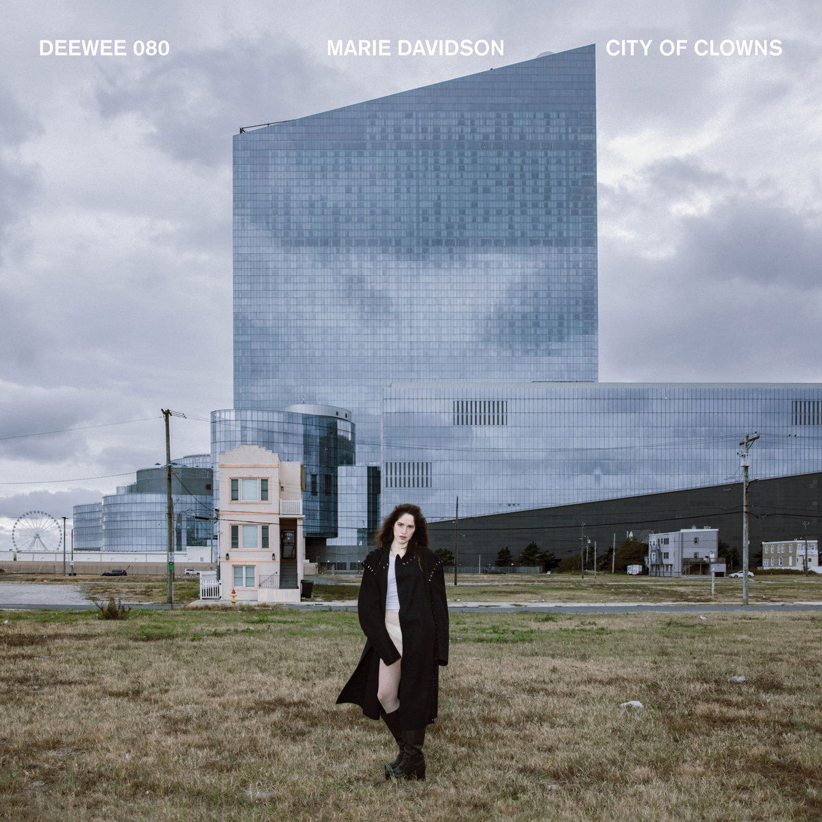 Artwork van City Of Clowns, in opdracht van Marie Davidson