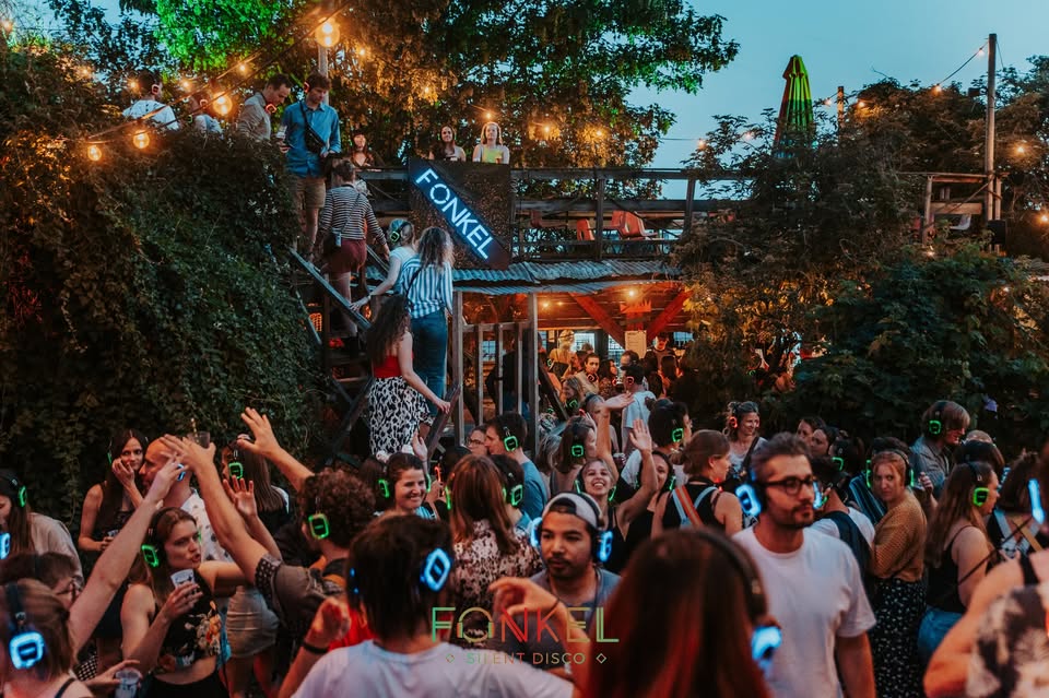 Promo van Fonkel Wereld #7 ✦ Bar Bricolage, in opdracht van Fonkel en Chinastraat