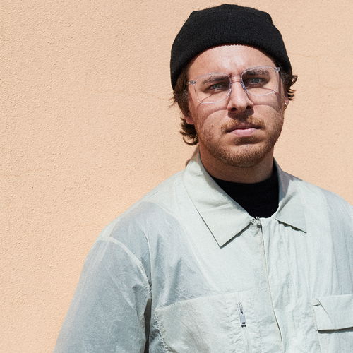 DJ Boring, gemaakt door Jake Turney