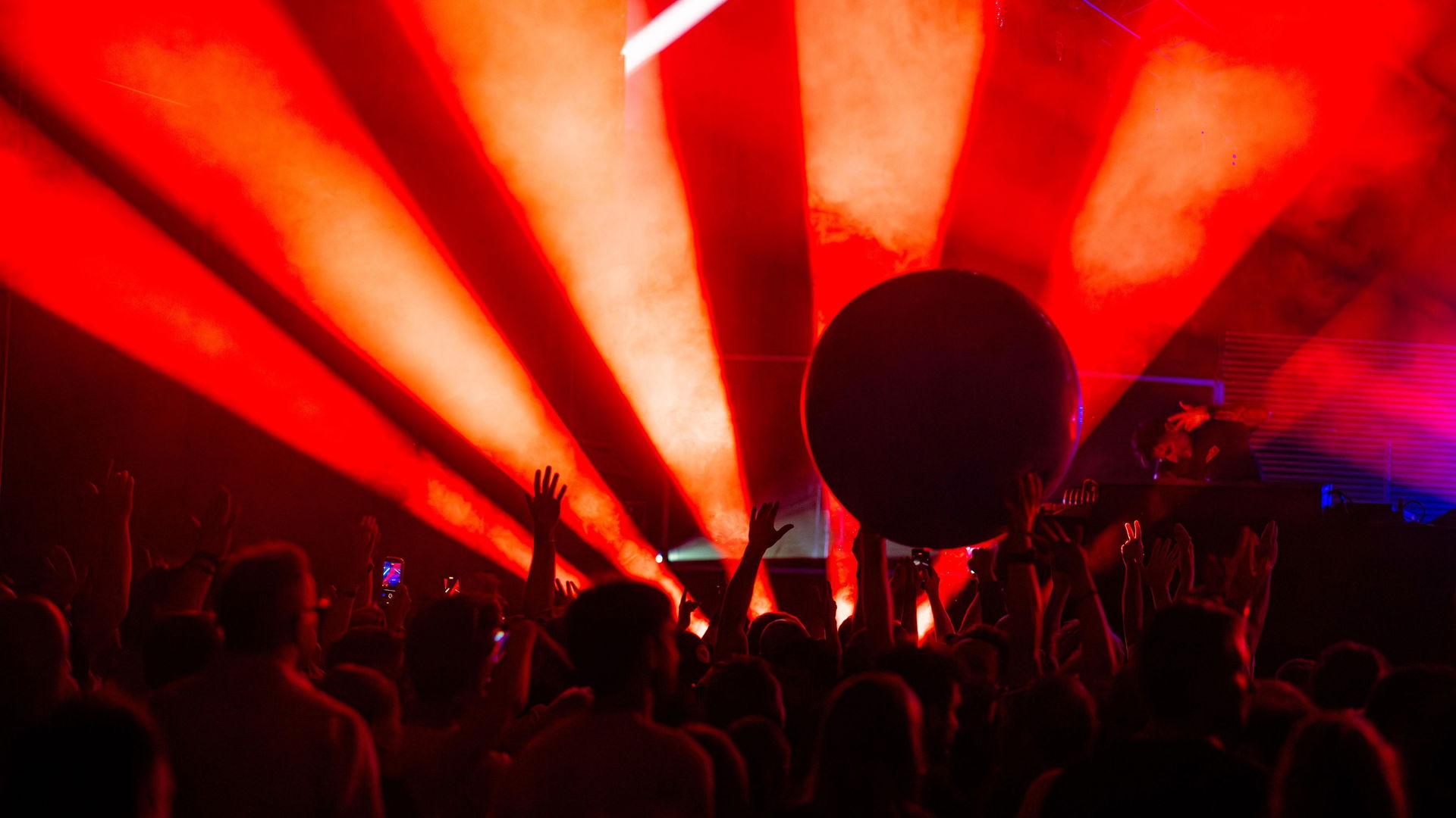 COD3 QR Label anniversary party, gemaakt door Showpack, in opdracht van Muziekgieterij Midnight