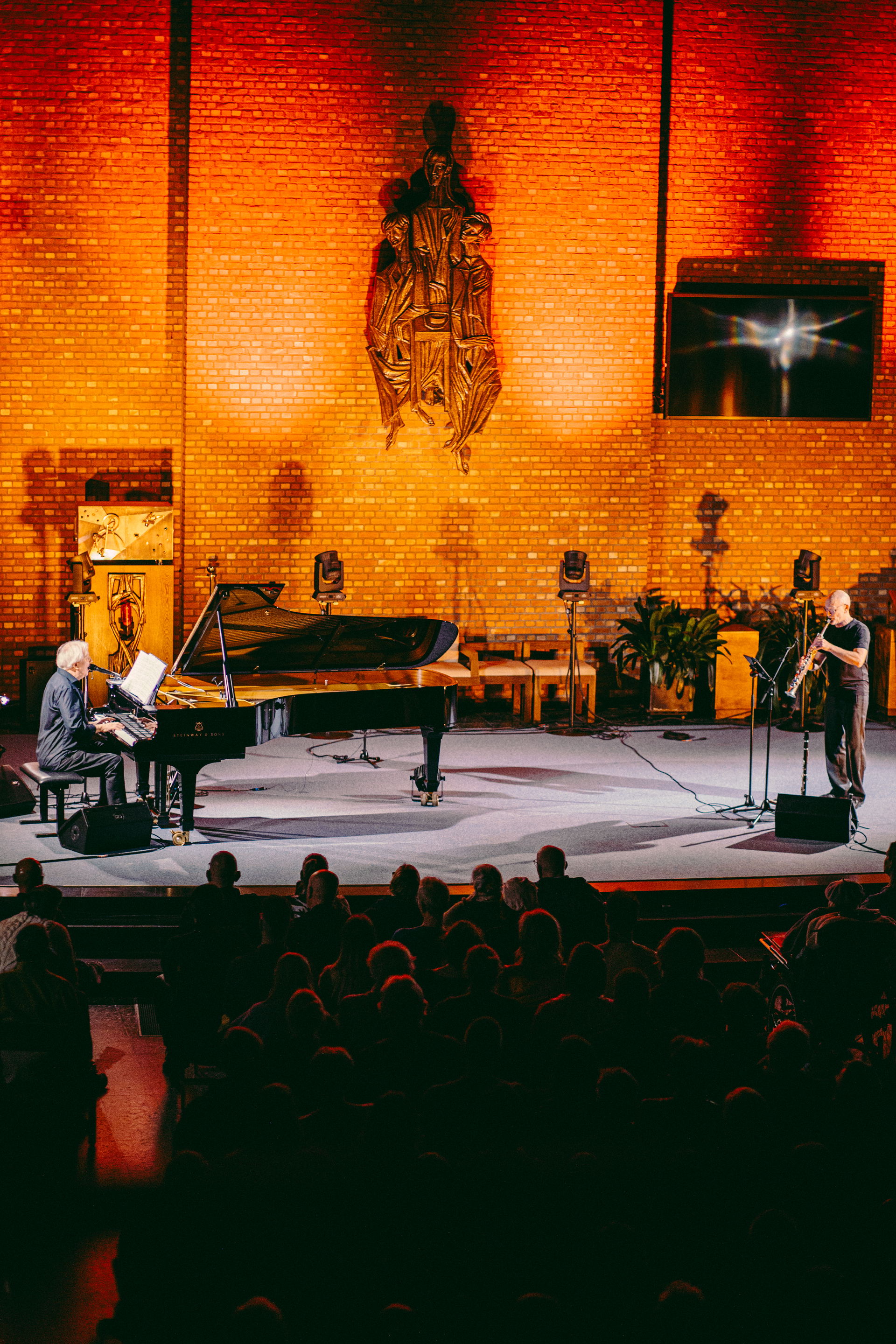 Wim Mertens + support Elisabeth Klinck, gemaakt door Cathy Borgions, in opdracht van B-Classic en AFF