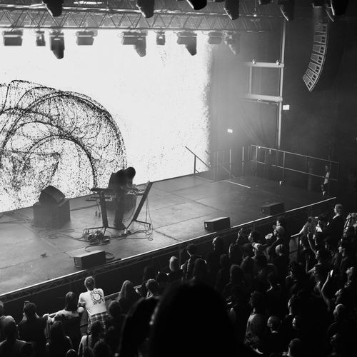 Promo van Rival Consoles, in opdracht van VIERNULVIER en Democrazy