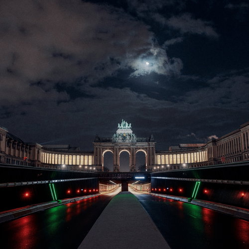 Promo van Hangar &amp; Listen Festival present The Tunnels - 4 &amp; 5 April, in opdracht van Hangar en Listen Festival