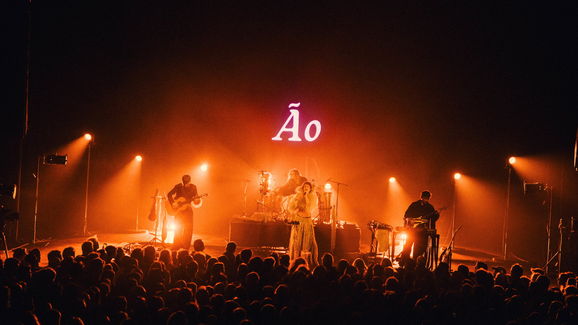 Ão en Ão, gemaakt door Willem Mevis, in opdracht van Ancienne Belgique