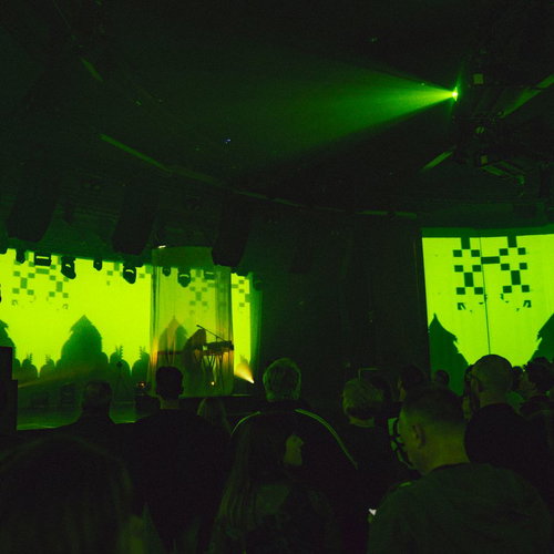 Promo van The Loom: A Rave for the Introverted, in opdracht van Nele De Gussem en Victor Verhelst