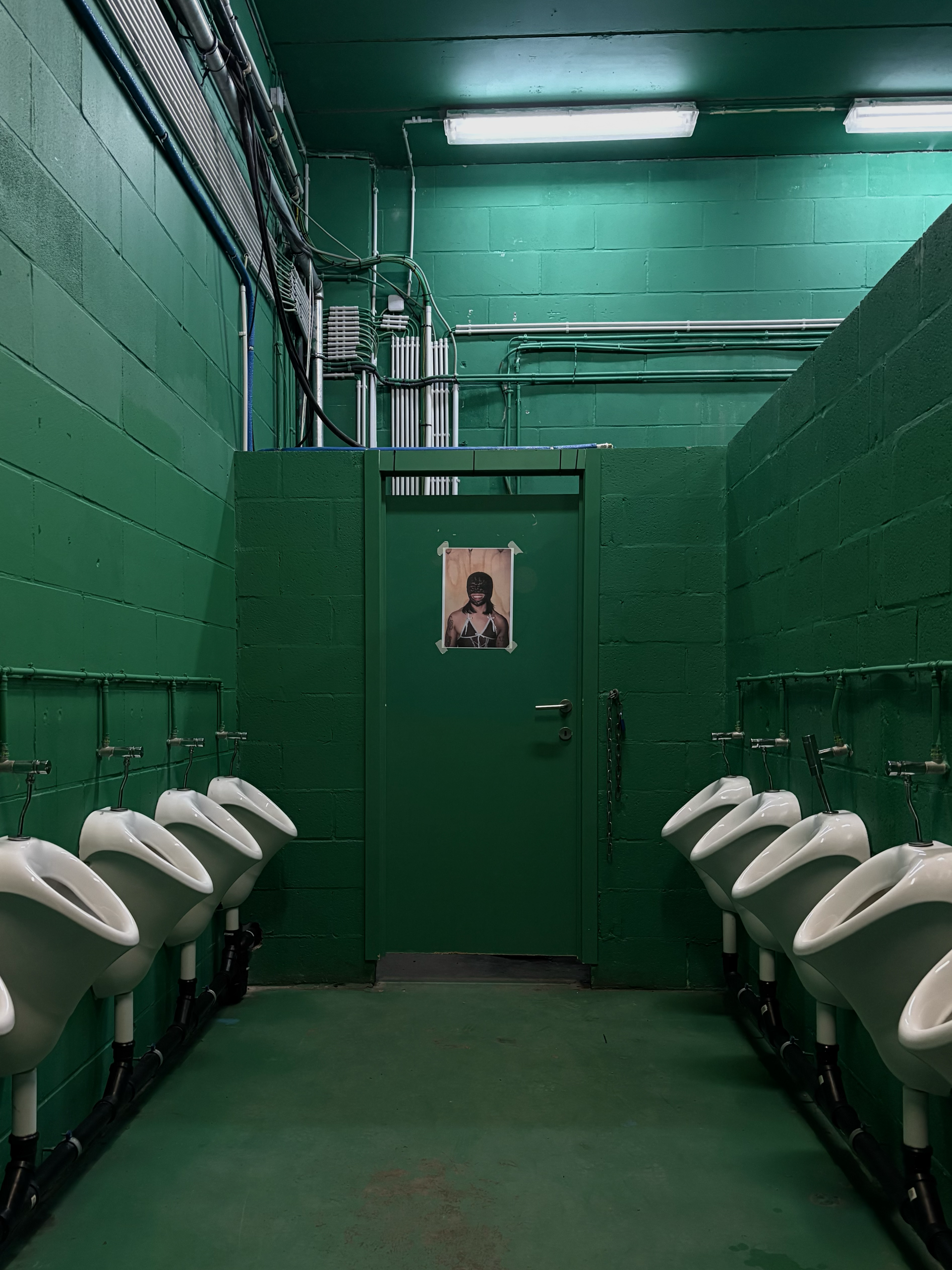 Apolemia w/Emil Cañita, Pierre Bayet &amp; Carly Rae Heathcote en Horst Club Closing Weekend w/ Kiosk Radio, gemaakt door Ann-Sophie Tollet