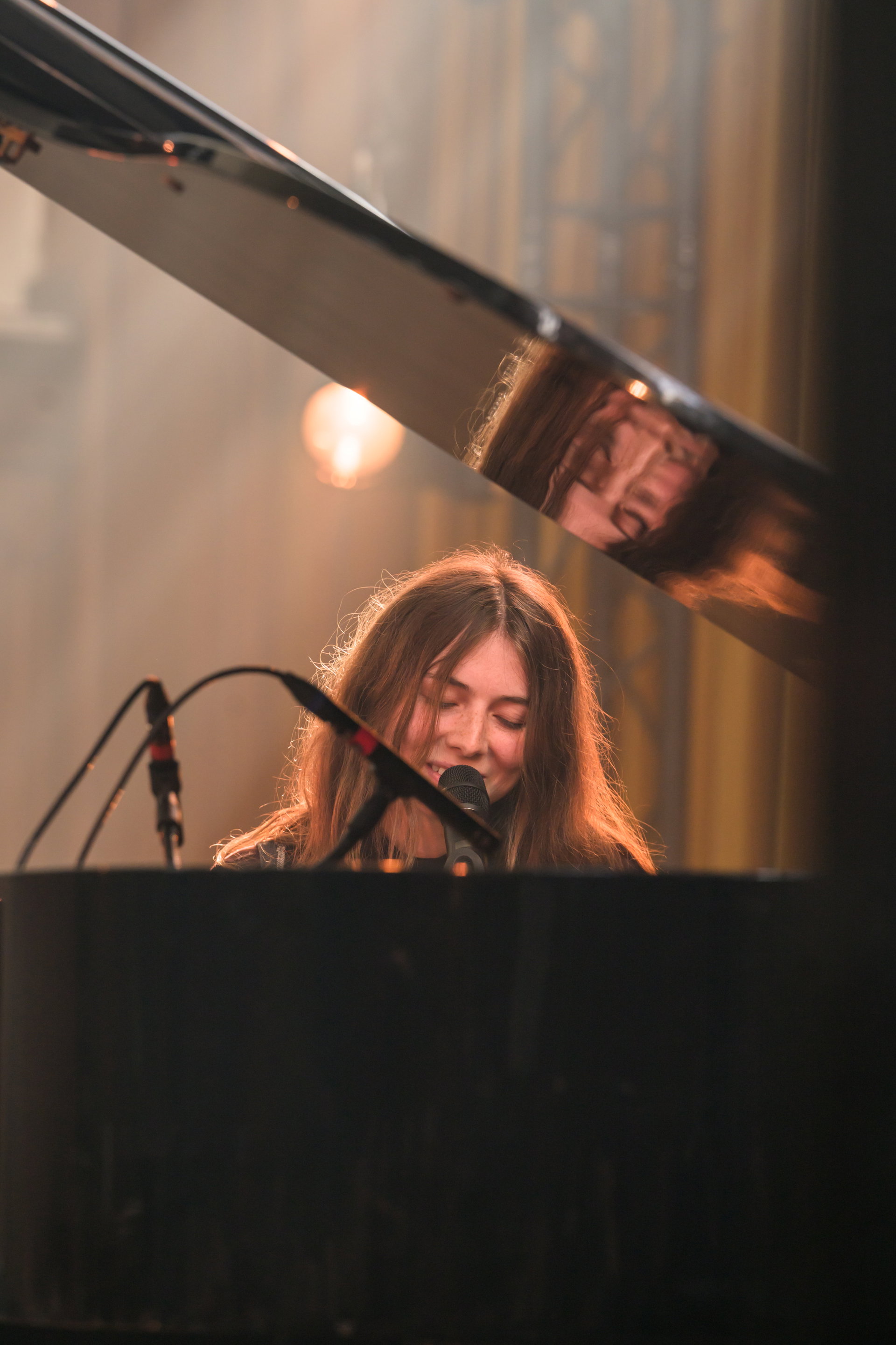 Eliana Glass en Rewire 2026, gemaakt door Camille Blake, in opdracht van Rewire