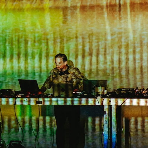 Promo van Max Cooper: 3D/AV Live, in opdracht van Democrazy