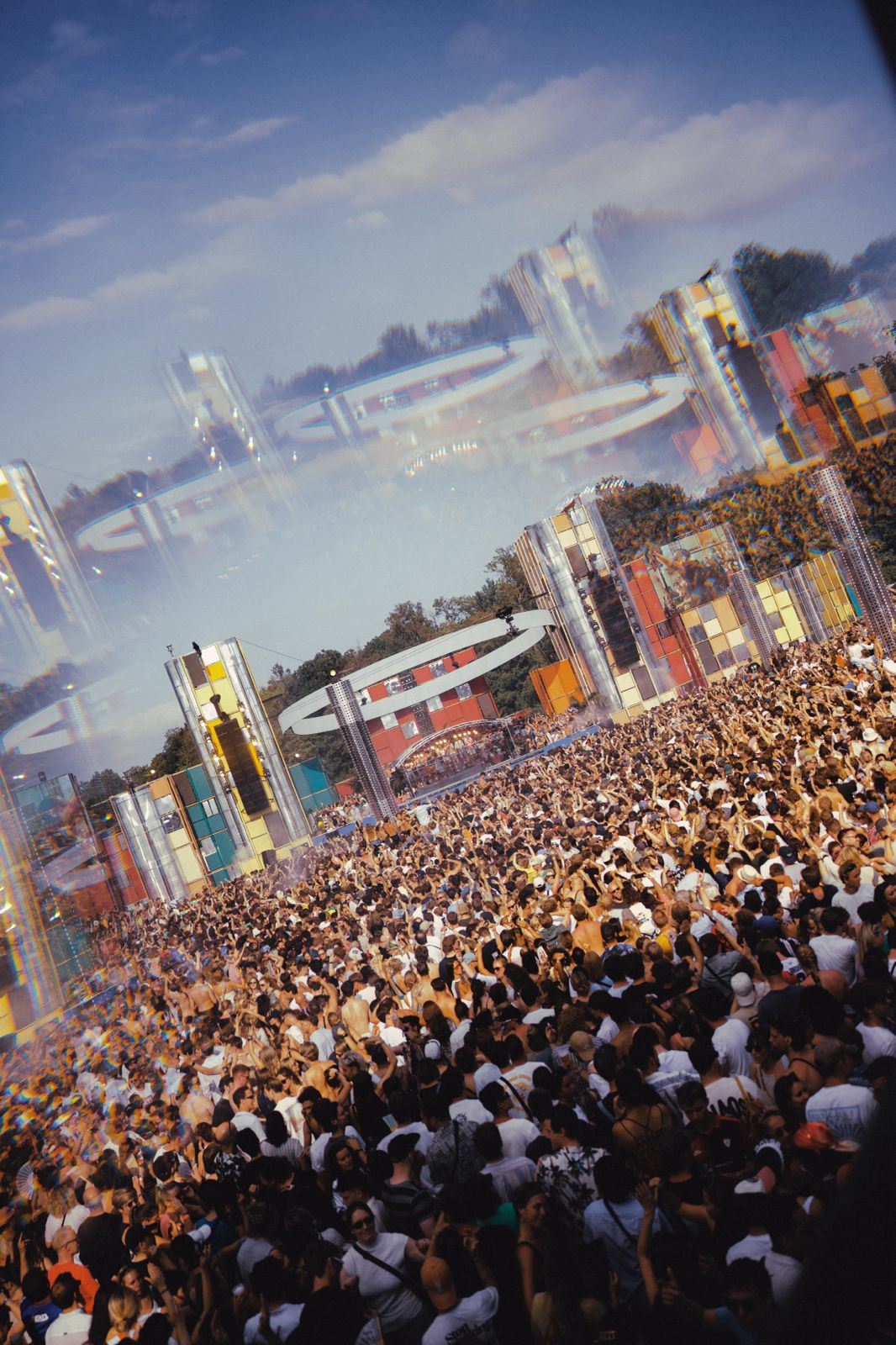 Paradise City Festival 2026, gemaakt door Daria Miasoedova, in opdracht van Paradise City Festival